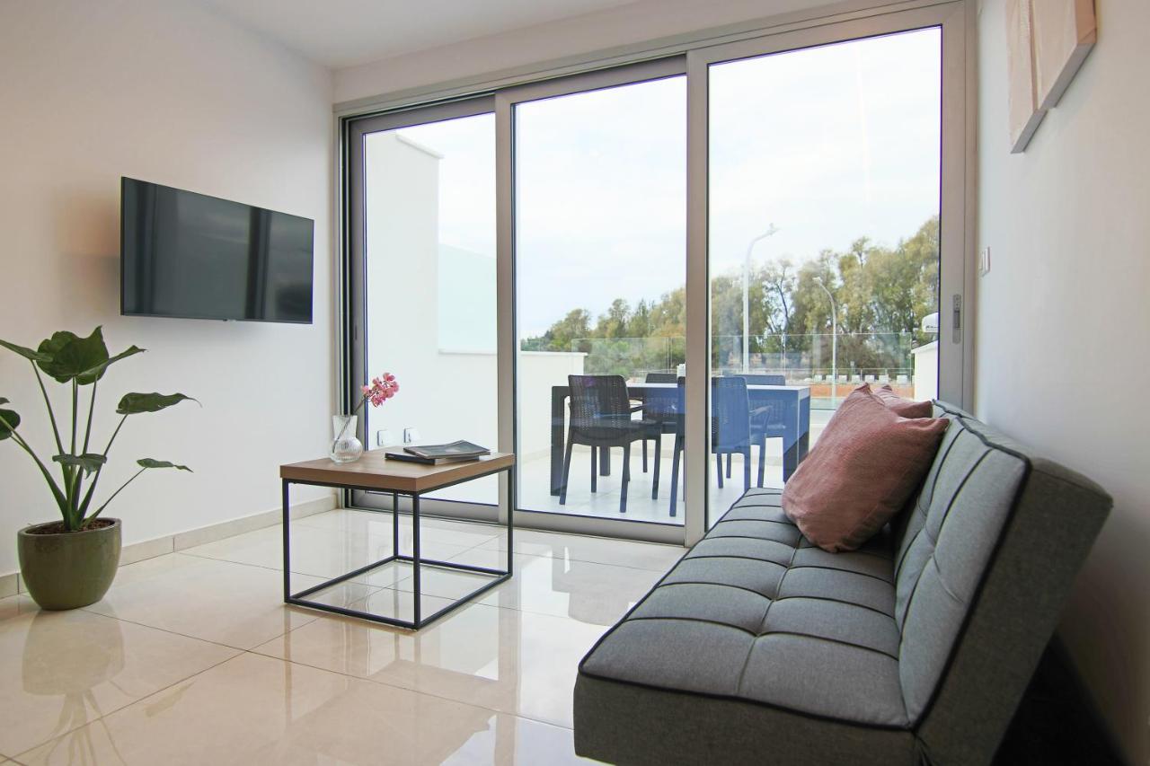 Ferienwohnung Phaedrus Living - Seaside Luxury Flat Harbour 108 Paphos Exterior foto