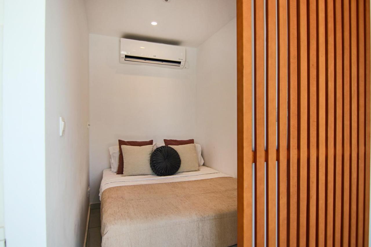 Ferienwohnung Phaedrus Living - Seaside Luxury Flat Harbour 108 Paphos Exterior foto